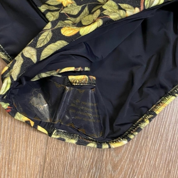 NWT Farm Rip Ruffle Star Fruit Swimsuit - Picture 7 of 9